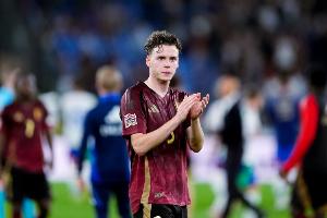 隆戈：米兰谈判未完成，比利时后卫德库耶佩接近加盟布莱顿