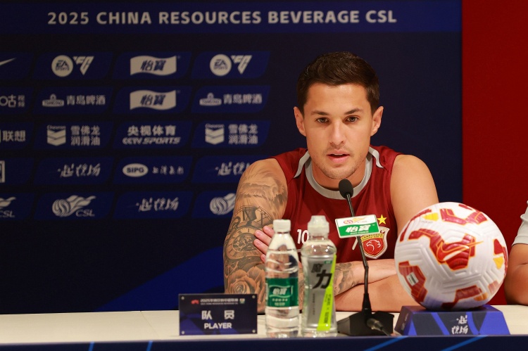 开云登录网址入口-被球迷誉为队内颜值担当！维塔尔：我也是第一次听到，很感谢球迷